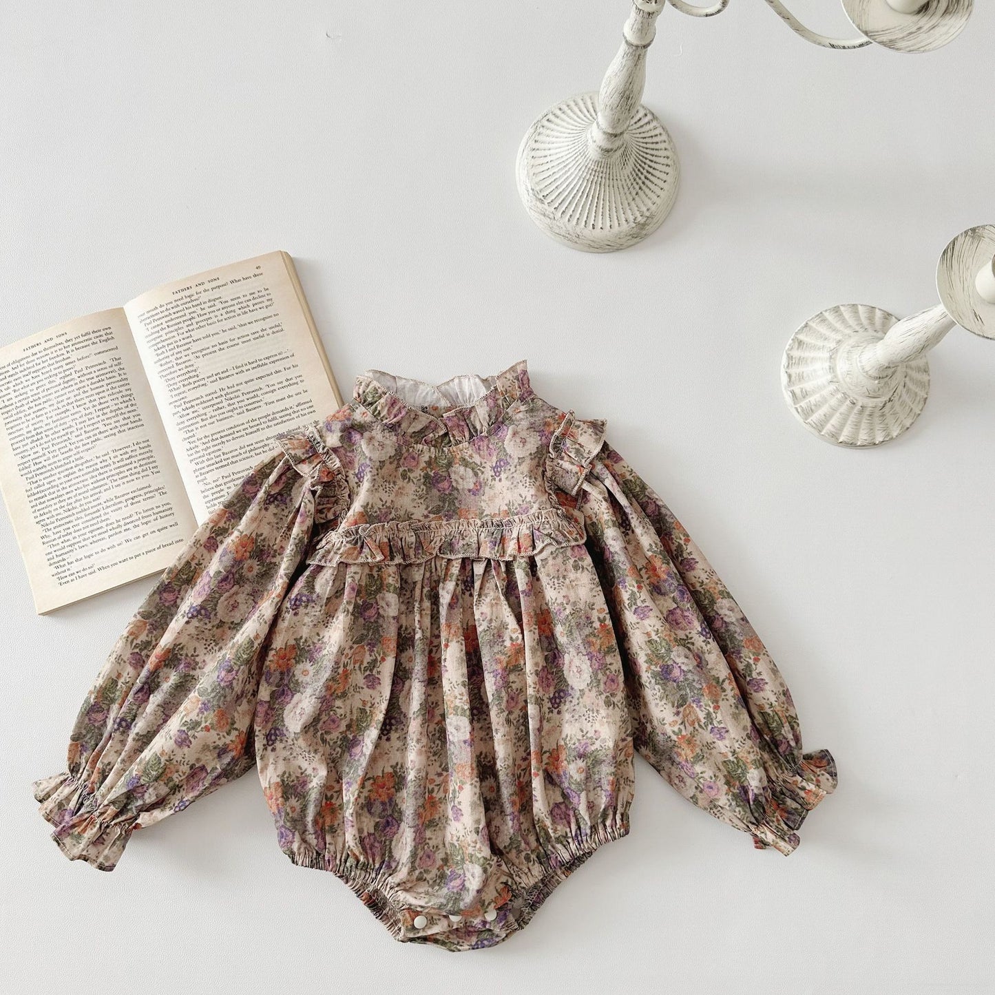 INS Spring And Autumn Baby Vintage Printed Floral Long-Sleeved Hatshirt Baby Girl Zou Zou Collar Climbing Suit